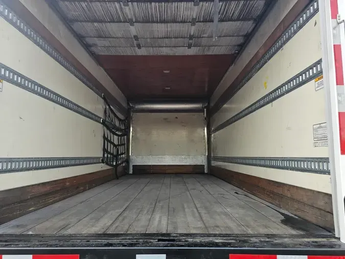 2019 FREIGHTLINER M2 106
