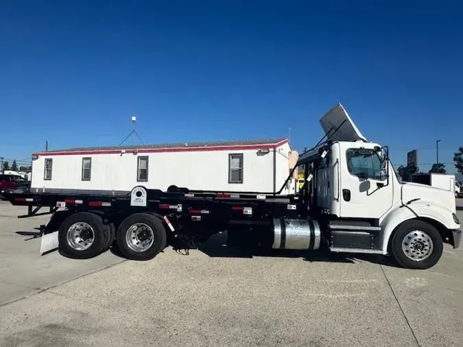 2023 Freightliner Business Class M2 112