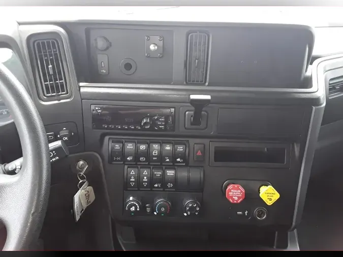 2020 NAVISTAR INTERNATIONAL LT625 SLPR CAB