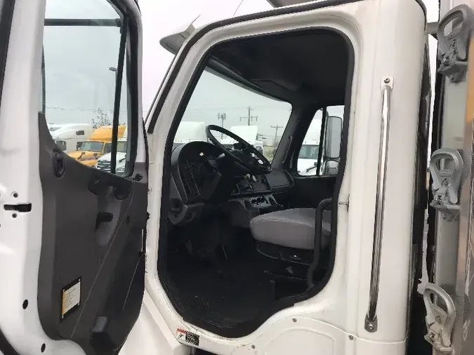 2019 Freightliner M2