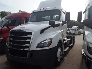2018 FREIGHTLINER NEW CASCADIA PX12664