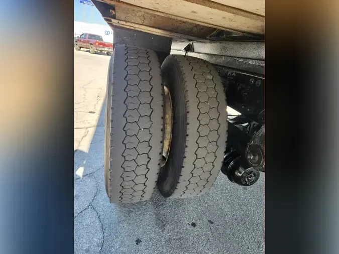 2016 HINO 338 Reefer