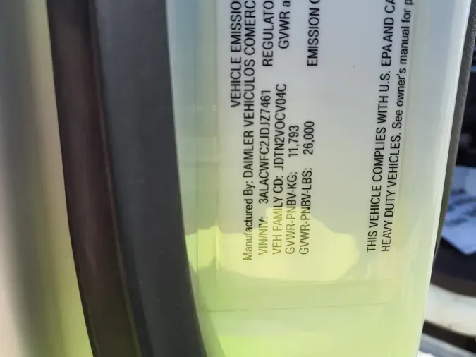 2018 FREIGHTLINER M2 106