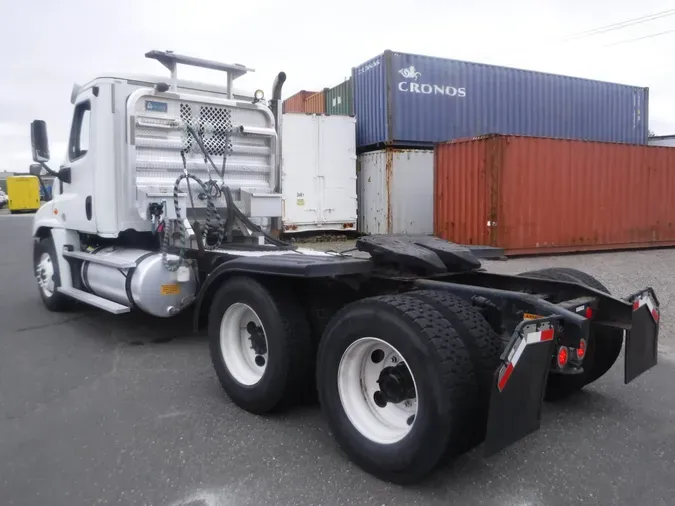 2016 FREIGHTLINER/MERCEDES CASCADIA 125