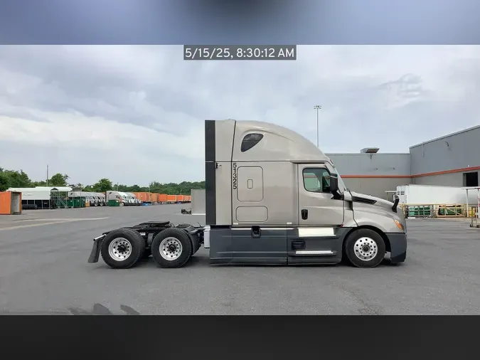 2021 Freightliner Cascadia