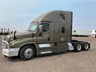 2016 FREIGHTLINER Cascadia