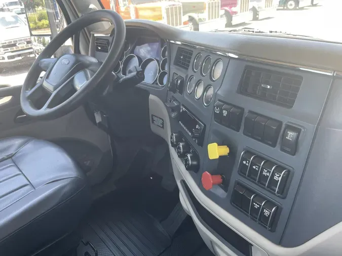 2022 Peterbilt 567