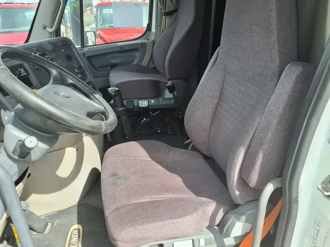 2019 FREIGHTLINER/MERCEDES CASCADIA 125