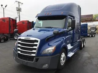 2019 FREIGHTLINER CA126