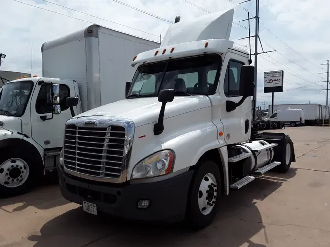 2019 FREIGHTLINER/MERCEDES CASCADIA 125