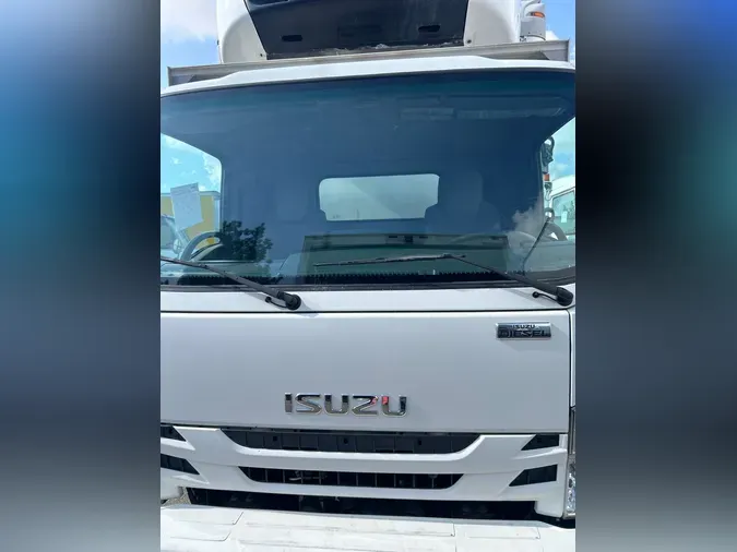 2018 ISUZU NRR