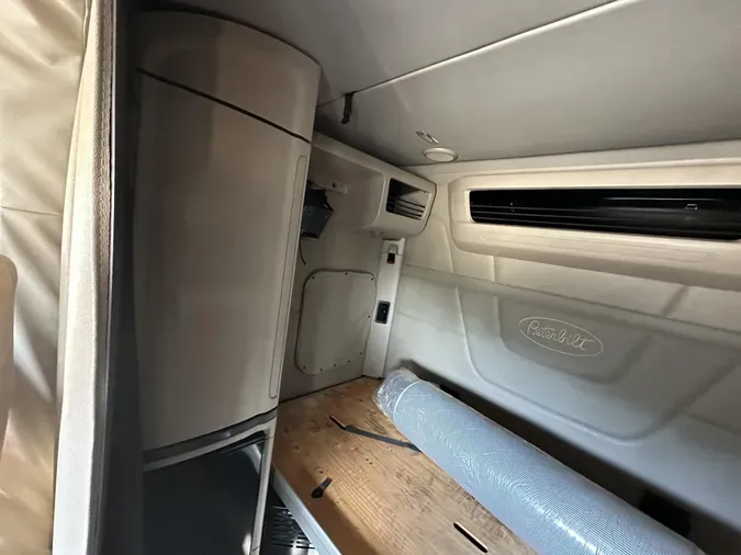 2022 Peterbilt 579ae360c904aee7bfb673d5b67bcd4e31c