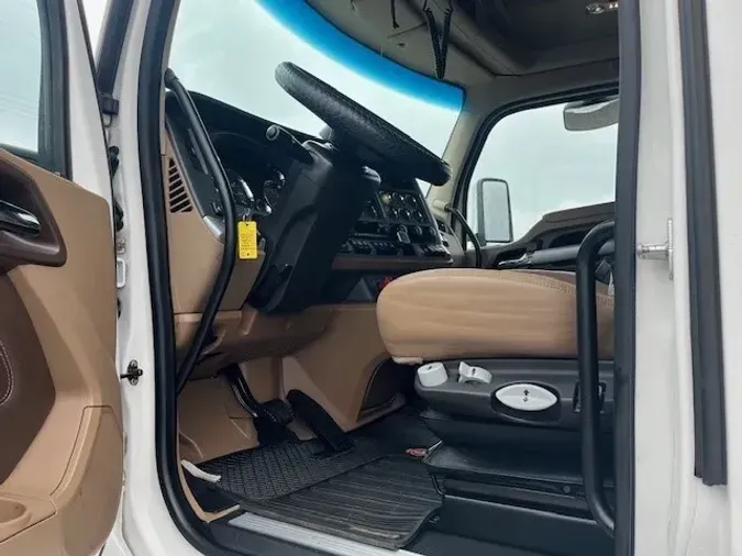 2022 Kenworth T680