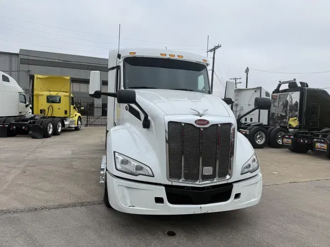 2022 Peterbilt 579ae37faf4e793ce4ee52de36e6f7390f1