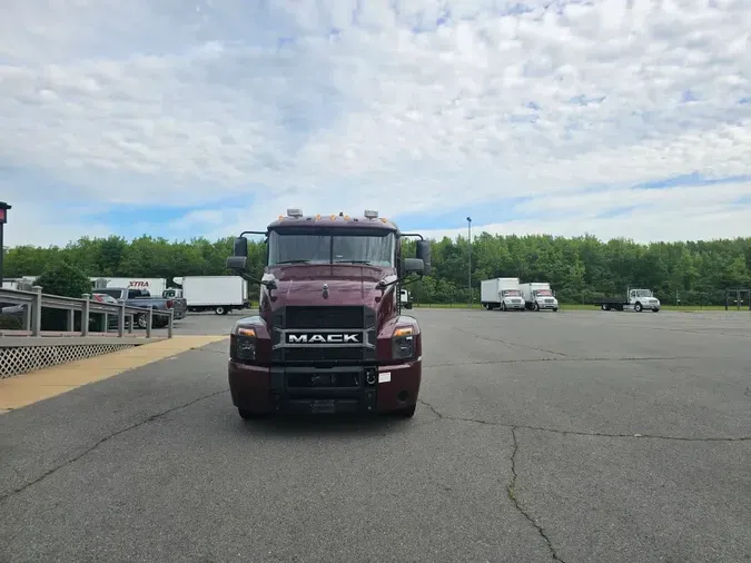 2020 MACK TRUCKS, INC. ANTHEM 64T