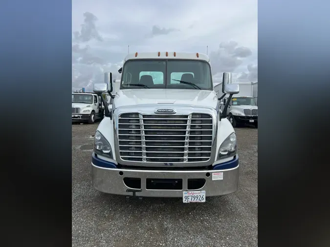 2018 FREIGHTLINER/MERCEDES CASCADIA 125