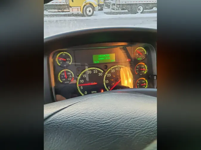 2019 FREIGHTLINER/MERCEDES M2 106