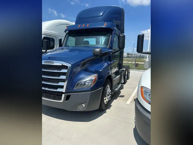 2020 Freightliner Cascadia