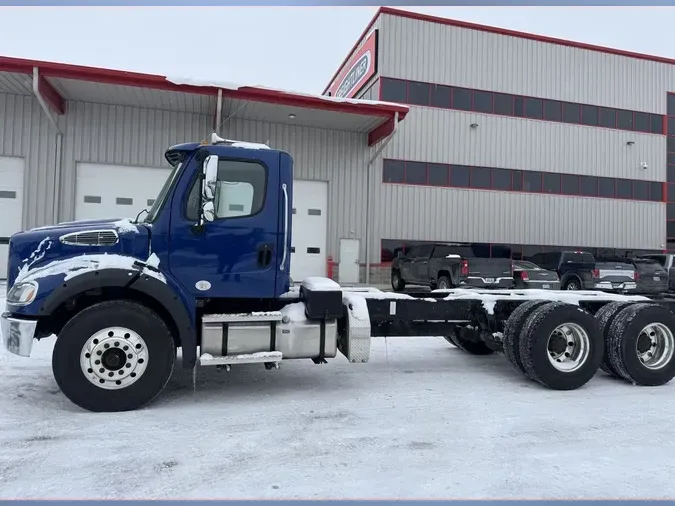 2020 Freightliner M2 112