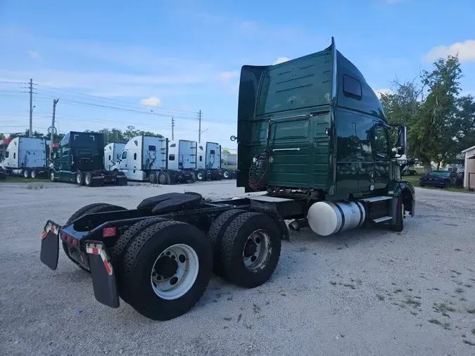 2017 VOLVO VNL64TRACTOR