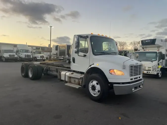 2016 FREIGHTLINER/MERCEDES M2 106ae46045e736a058f3be2596606f60c15