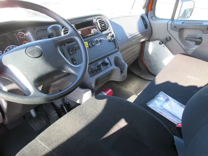 2020 FREIGHTLINER M2