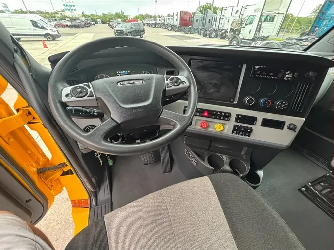 2022 Freightliner Cascadia 126ae4856a038cb9daf90d2ebd076ef4db6