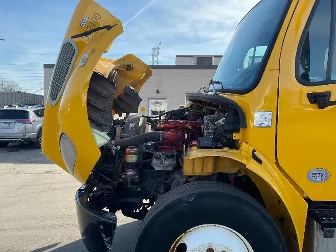 2020 Freightliner M2