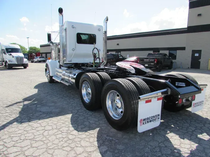 2025 Kenworth W900L