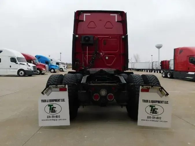 2020 Freightliner Cascadia