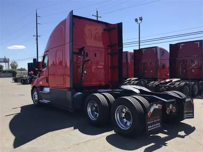 2021 FREIGHTLINER CA126