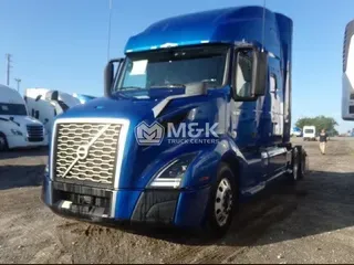 2020 VOLVO VNL64T760