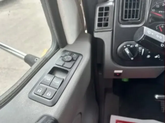 2020 NAVISTAR INTERNATIONAL MV607 (4X2)
