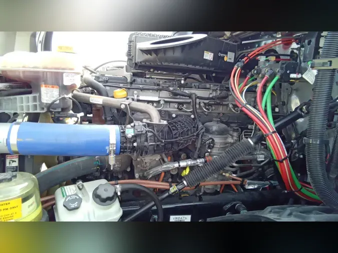 2025 Freightliner Cascadia 126ae57546bc78d2c9070b623cbc46e599a