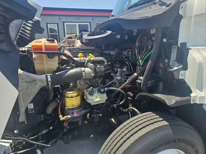 2019 FREIGHTLINER CASCADIA 125