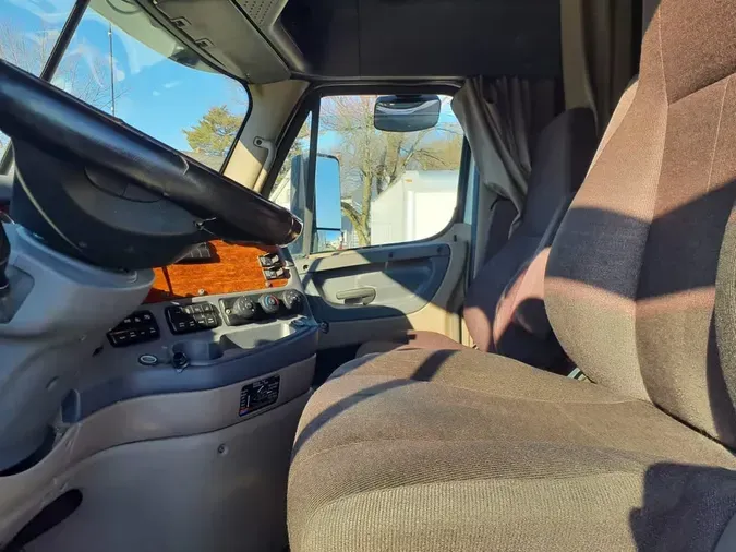 2019 FREIGHTLINER/MERCEDES CASCADIA 125