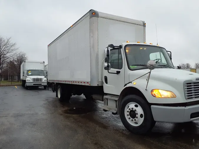 2017 FREIGHTLINER/MERCEDES M2 106