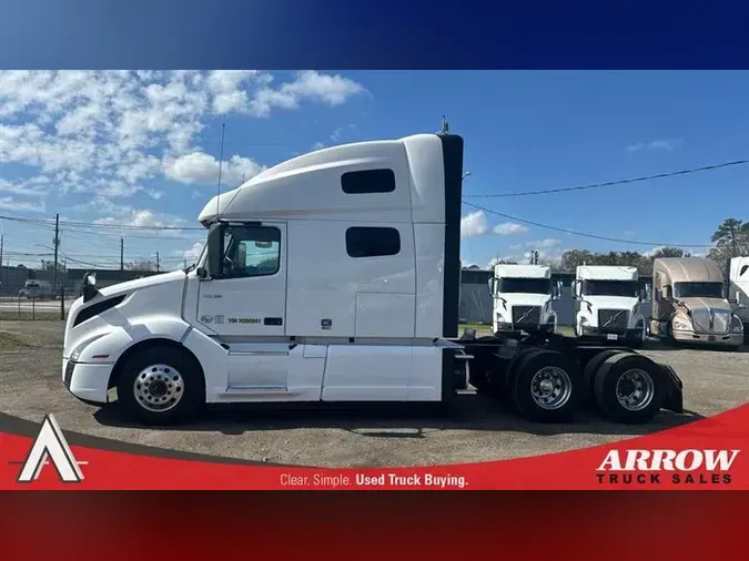 2021 VOLVO VNL64T760