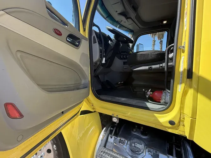 2021 Peterbilt 579