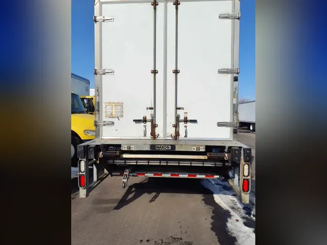 2016 FREIGHTLINER/MERCEDES M2 106