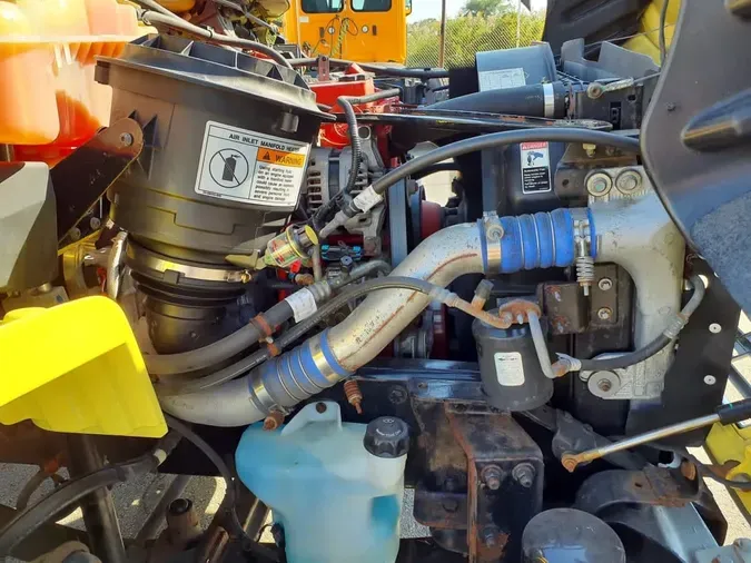 2016 FREIGHTLINER/MERCEDES M2 106