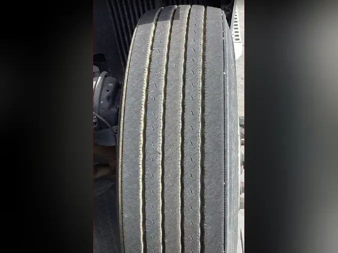 2025 VOLVO VNL64T860ae5f41ecdbf191418a818fa22d93cfb2