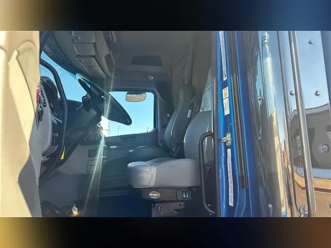 2021 PETERBILT 579