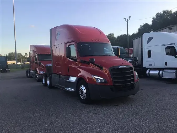 2019 FREIGHTLINER CA126