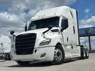 2021 FREIGHTLINER Cascadia 126