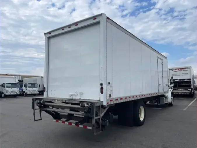 2019 FREIGHTLINER/MERCEDES M2 106