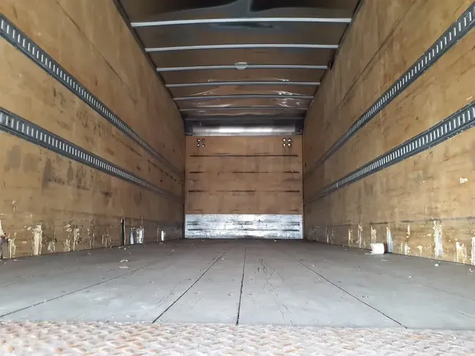 2019 FREIGHTLINER/MERCEDES M2 106