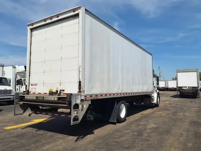 2018 FREIGHTLINER M2 106
