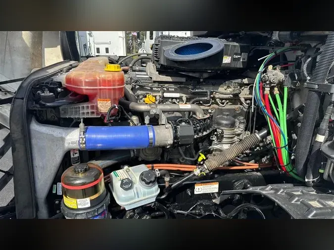 2020 FREIGHTLINER CA126