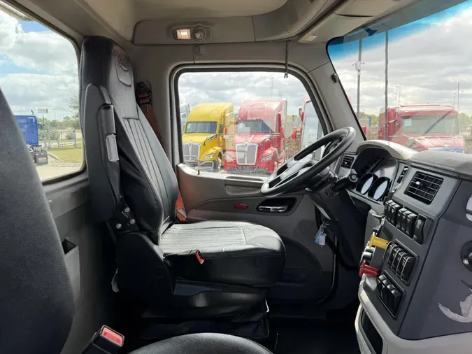 2020 Peterbilt 579